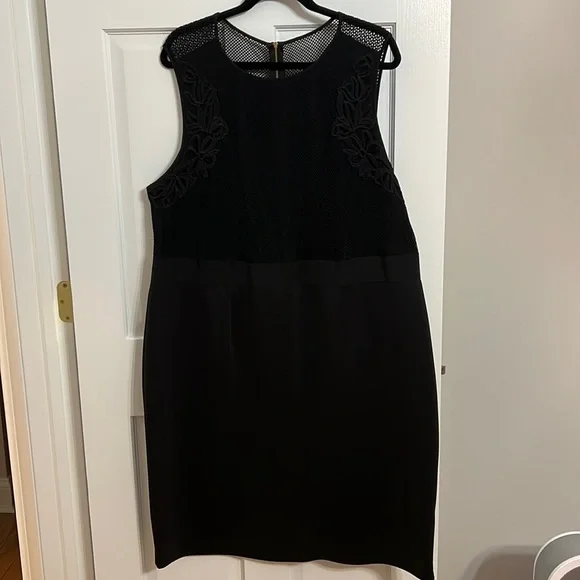 Ashley Graham | Dresses | Beyond Ashley Graham Black Dress | Poshmark